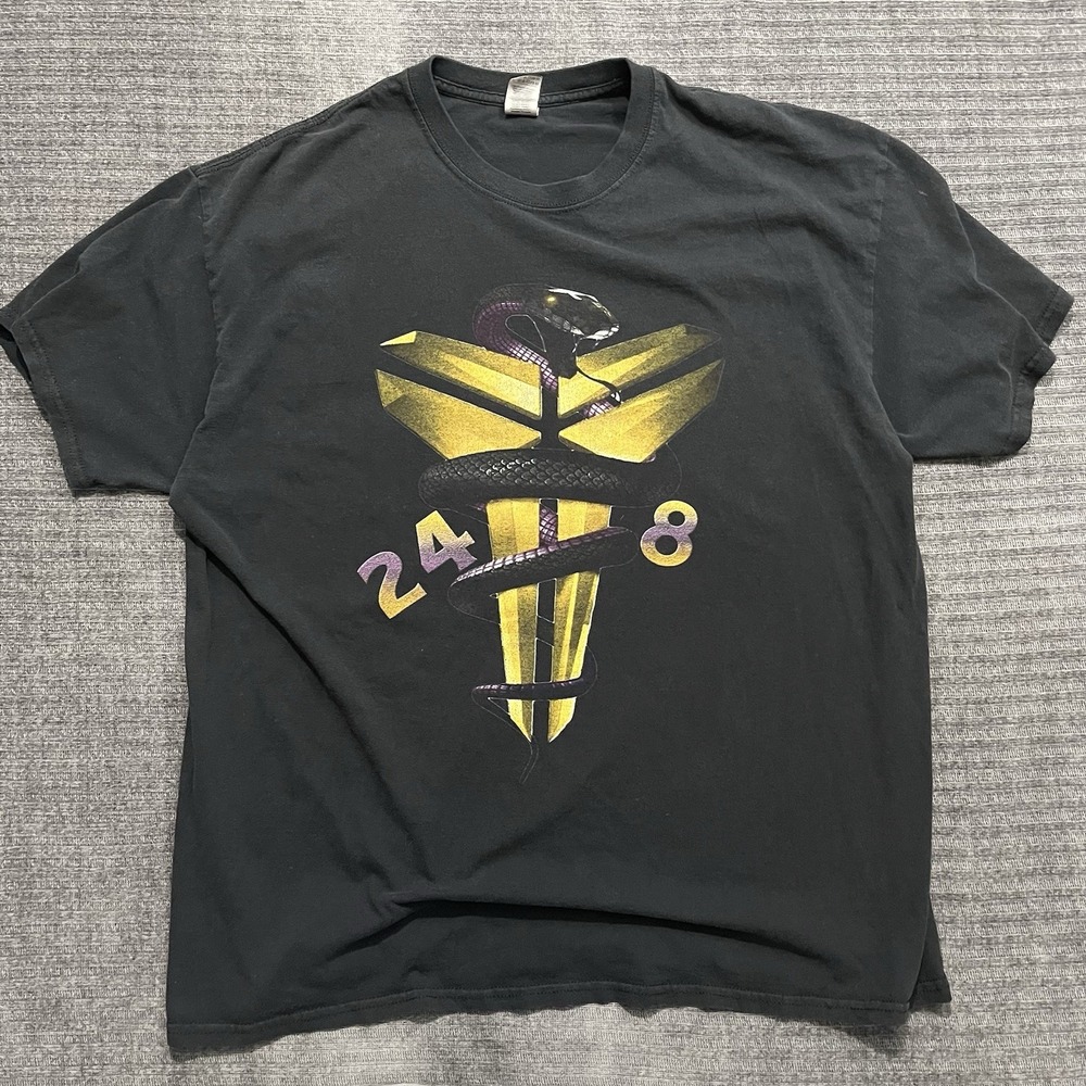 Y2K Kobe Bryant "Black Mamba Forever" Graphic T-Shirt Size XL